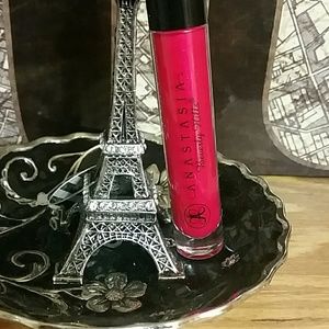 anastasia of Beverly Hills lipgloss weekend barbie