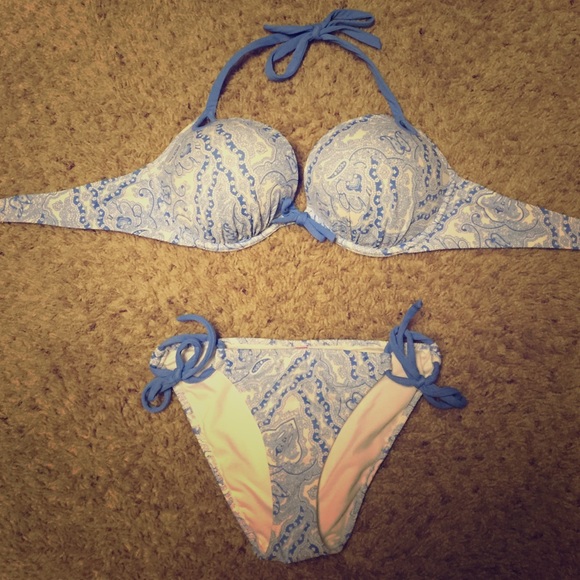 VS Bombshell Bathing Suit💙
