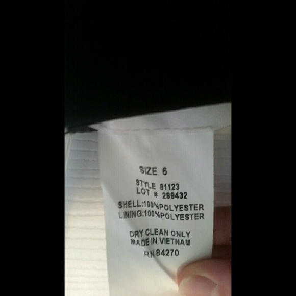 Prom dresses - Picture 4 of 4