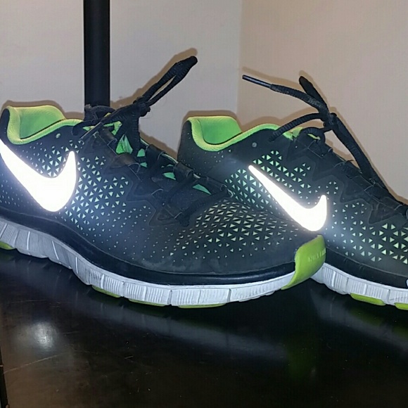Tenni shoes