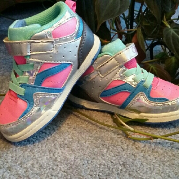 SOLD Toddler high-top kicks