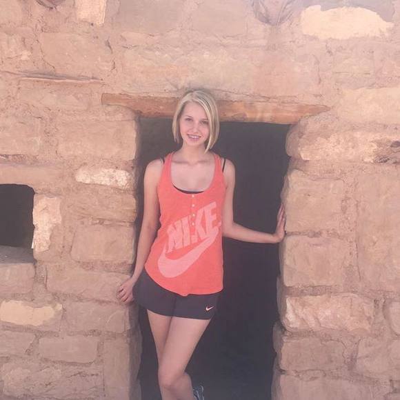 Meet your Posher, Bailey