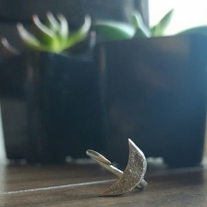 Half Moon Orbit Wanderlust Midi Ring