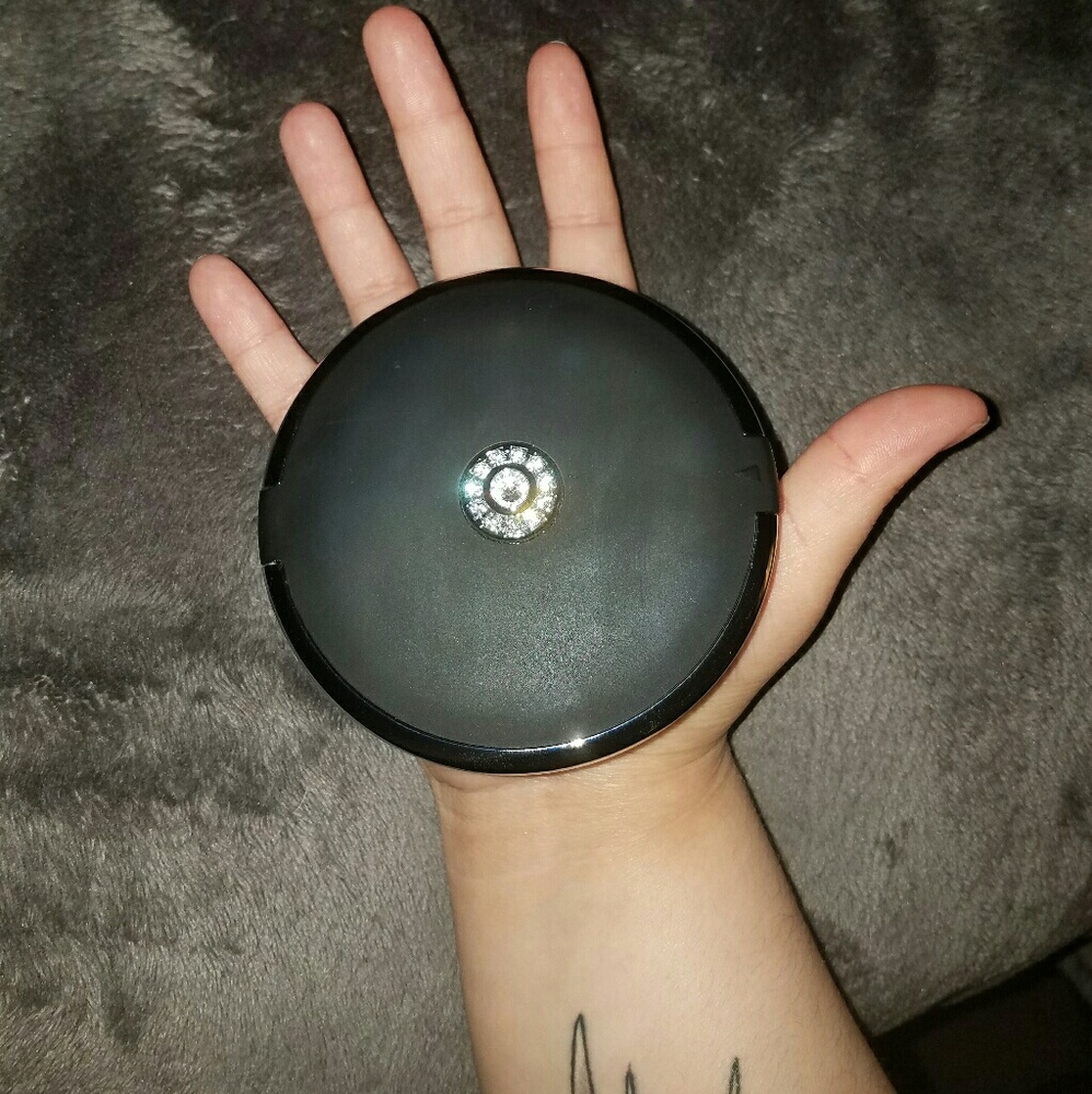 Compact Light Up Mirror - Picture 4 of 4