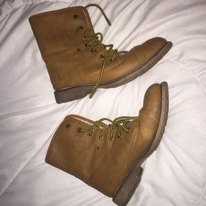 lined combat boots