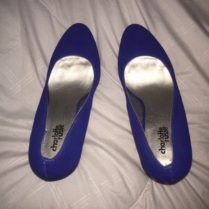 royal blue pumps