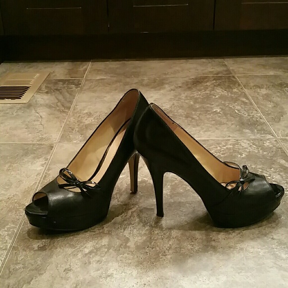 Black High Heels - Size 7 - Picture 1 of 4