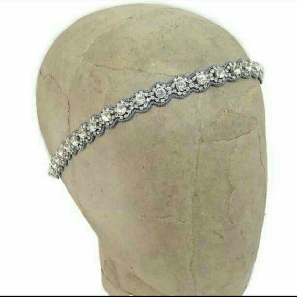 Forever 21 Accessories - Chain Headband