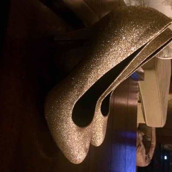 sparkly gold heels