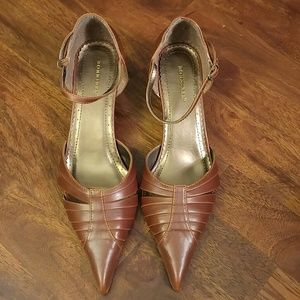 Bonnibel Kitten Heels Size 6.5