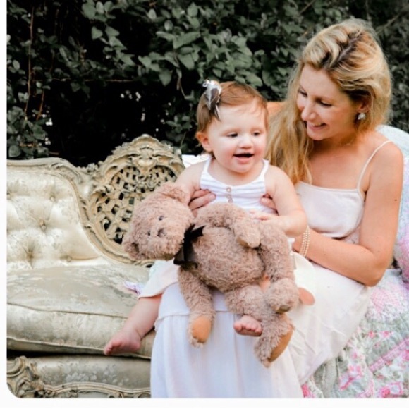Meet your Posher, Sarah & Heidi