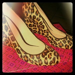 Tory Burch Astoria leopard print haircalf wedges