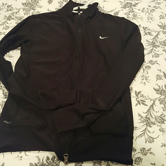 Gently used Nike dri-fit jacket. great condition!