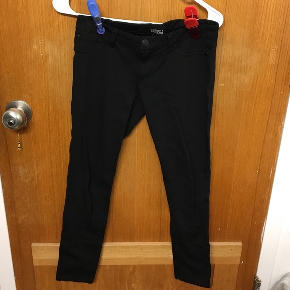 Celebrity jeans size 5 Black