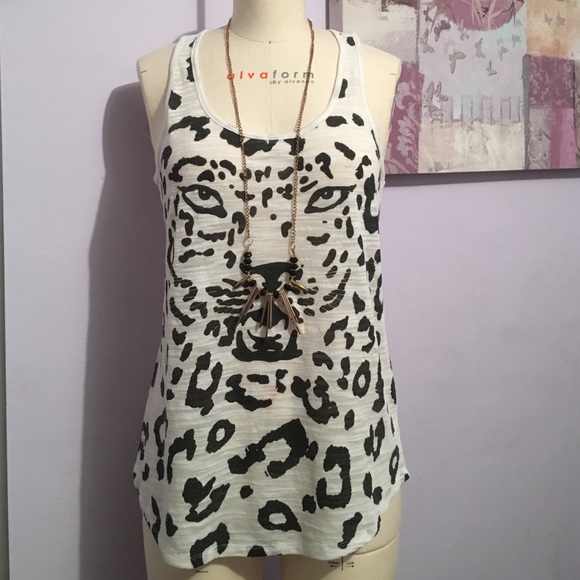 Juniors razor back tank top