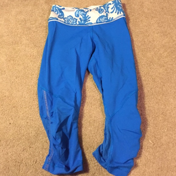Lululemon Cropped Yoga Pants
