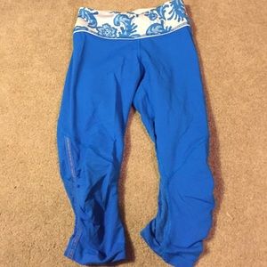 Lululemon Cropped Yoga Pants