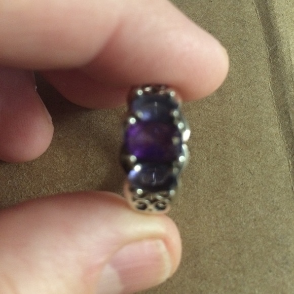 Ring - Picture 2 of 4
