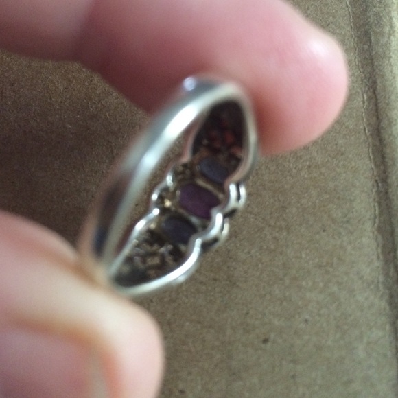 Ring - Picture 3 of 4