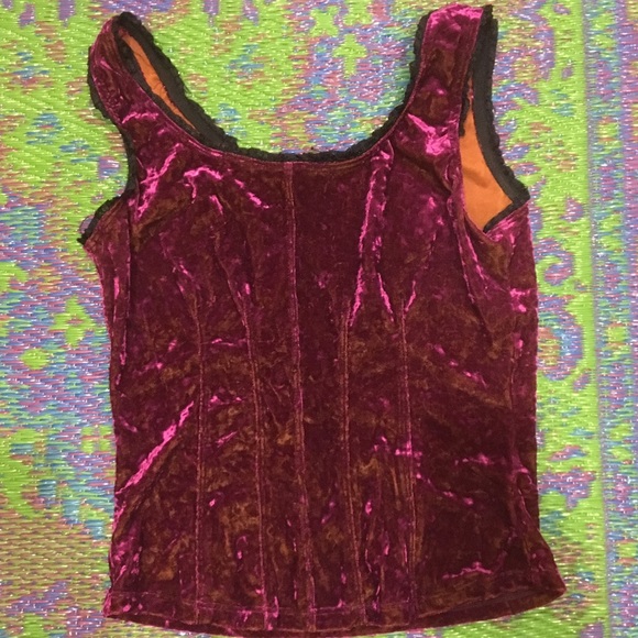 Stretchy form fitting purple iridescent tank top