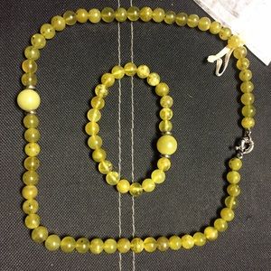 Green necklace & bracelet set