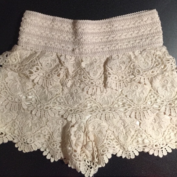 Ivory Lace shorts