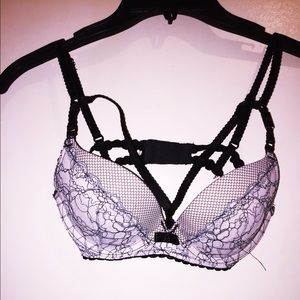 Victoria's Secret push up bra 32B