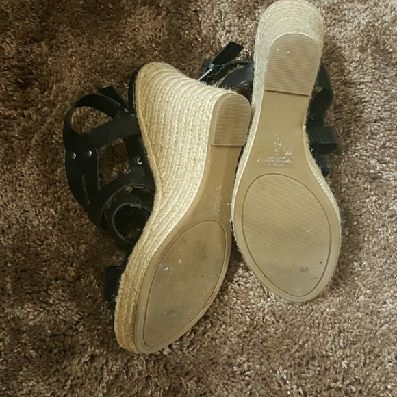 Guess Wedges like new - Picture 3 of 3