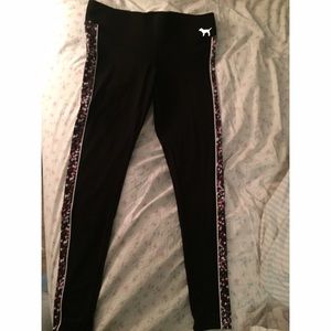 VICTORIAS SECRET PINK LEGGINGS