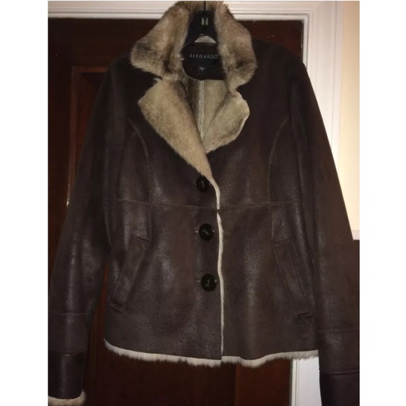 Bernardo Jackets & Blazers - Bernardo Draped Collar Faux Fur Lined Jacket,Sz M Bernardo Jackets & Blazers - Bernardo Draped Collar Faux Fur Lined Jacket,Sz M