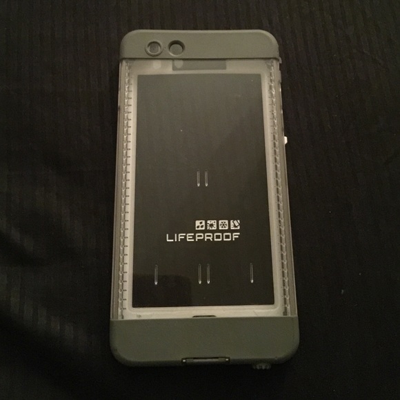 iPhone 6 White LifeProof case. - Picture 2 of 4