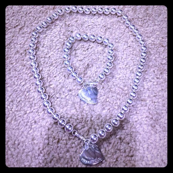 ❌SOLD❌Look A Like Silver Heart Jewelry