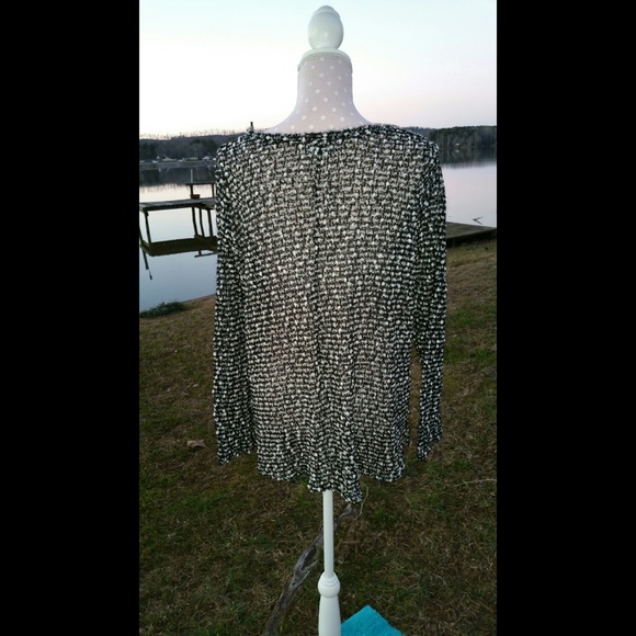 Sweater - Picture 3 of 3