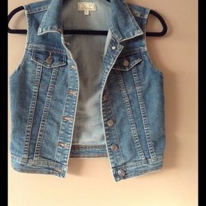 Sleeveless jean jacket/vest
