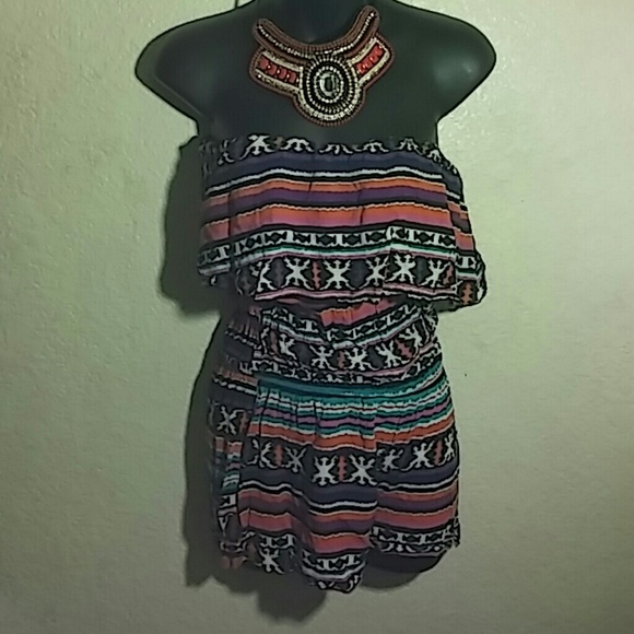 Cute one piece shorts jumper - Picture 1 of 3