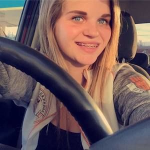 Meet your Posher, Candice