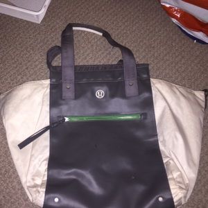 Lululemon bag