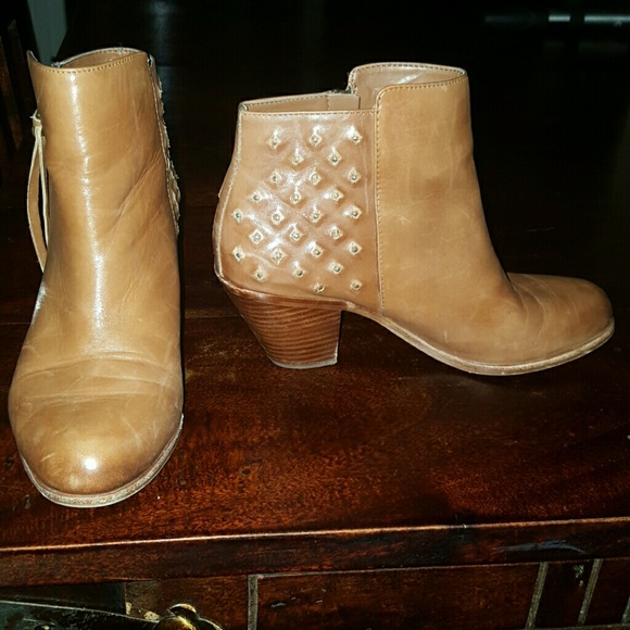 Cute booties!