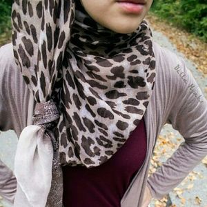 Meet your Posher, Fatima