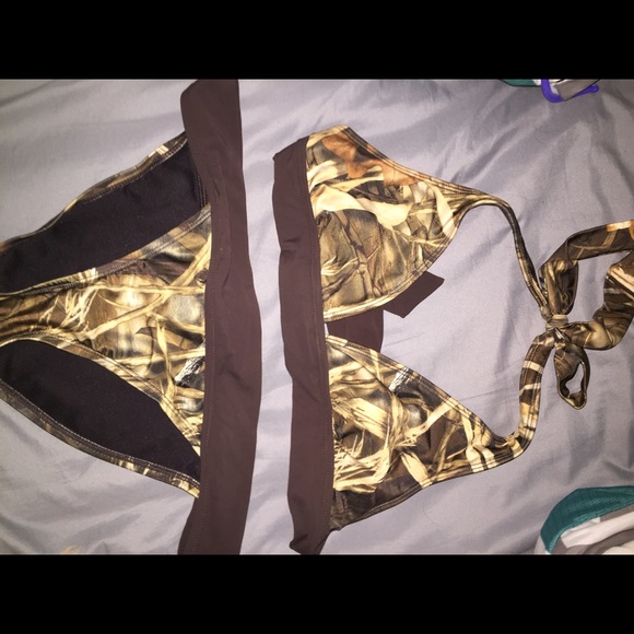Camo bikini medium