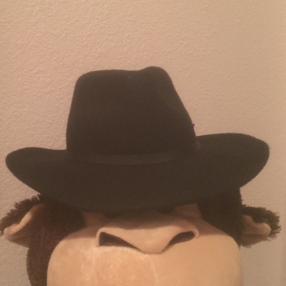 Structured hat - Picture 1 of 2