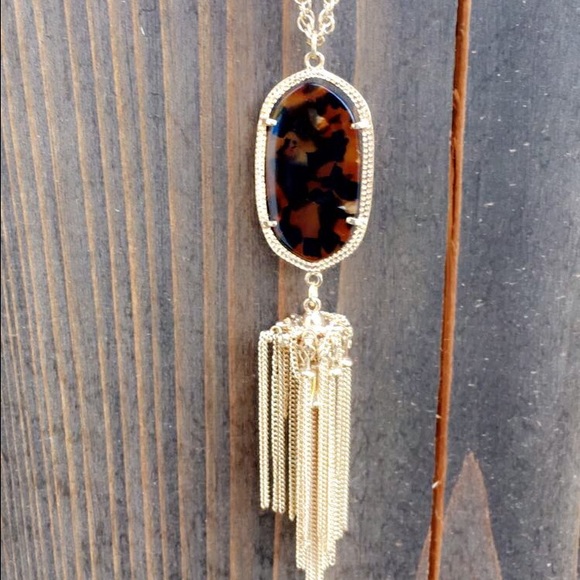 🔴SOLD🔴✨LAST ONE✨ New tortoise tassel necklace! - Picture 2 of 2