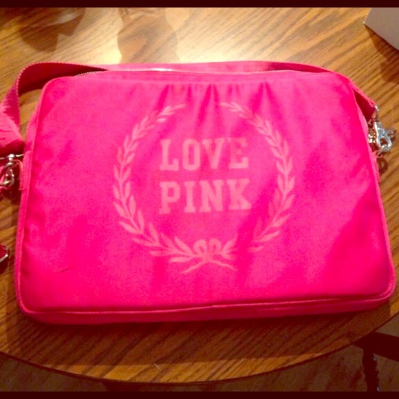 🎉FINALE SALE🎉 Laptop case