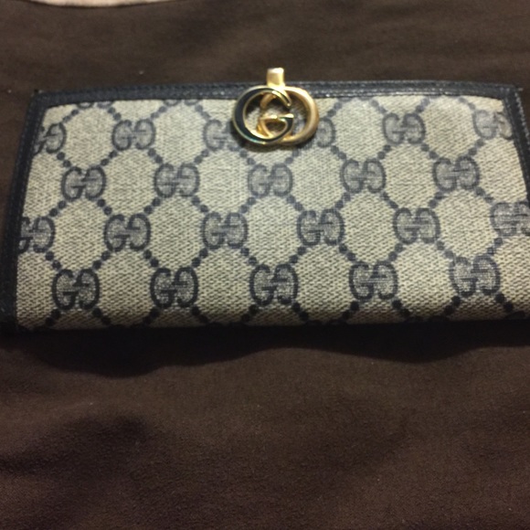 Vintage Gucci wallet