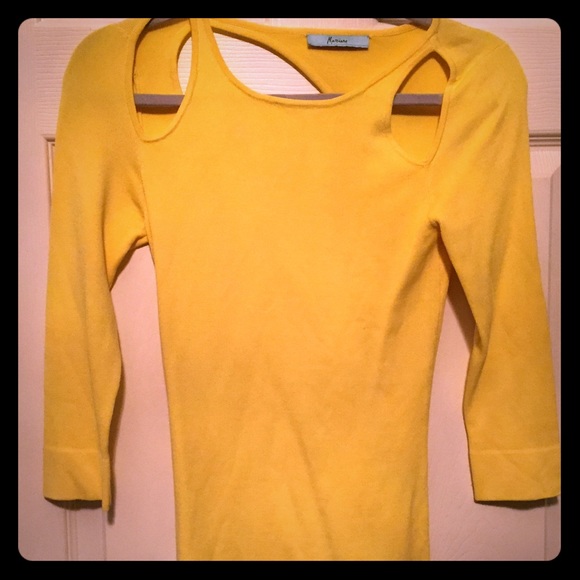 Marciano yellow sweater shirt
