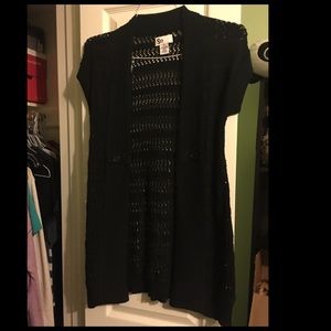 Knit short sleeve sweater