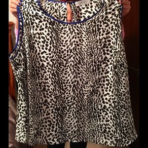 🏁SALE🏁 Great animal print top