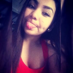 Meet your Posher, Roxanne