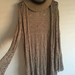 Long knitted cape