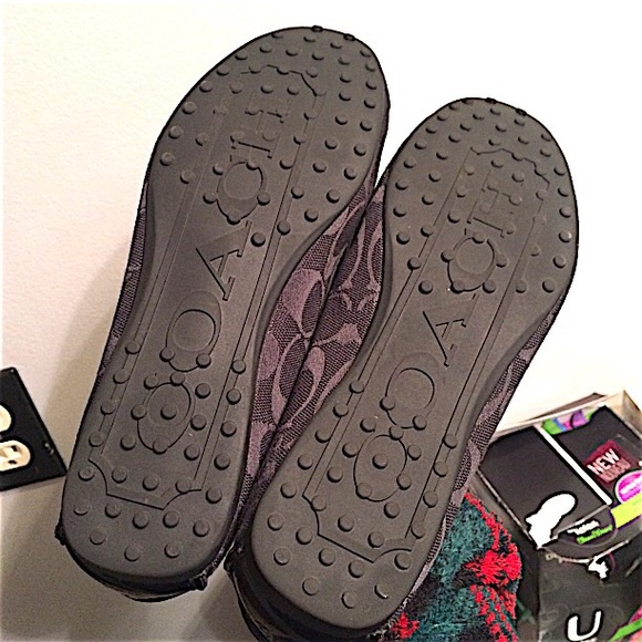 Black Coach Flats🌟 - Picture 3 of 3